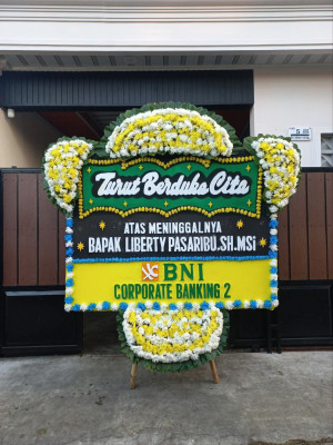 Papan Bunga Duka di Cikundul